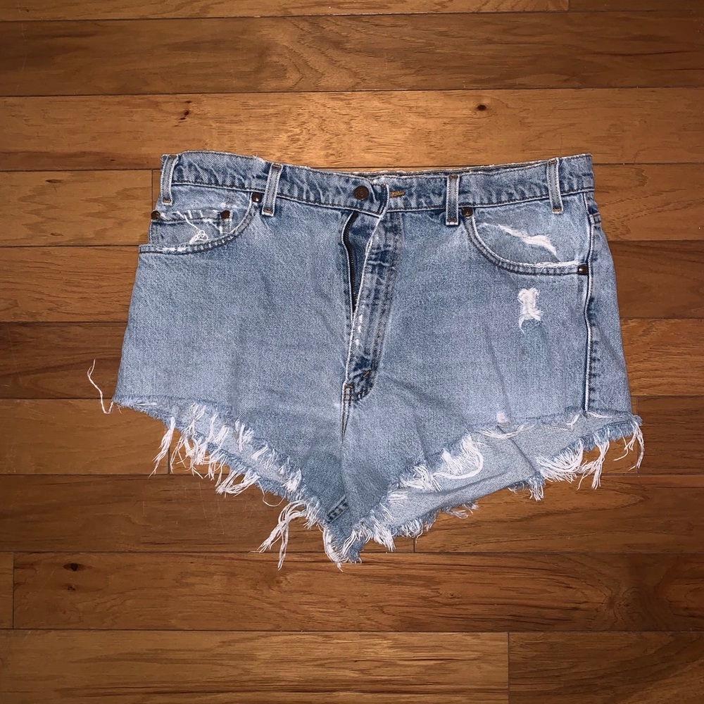 Vintage Levi’s Cutoff Jean Shorts